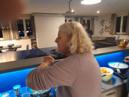 Monika Kuchler in der Polit-Küche